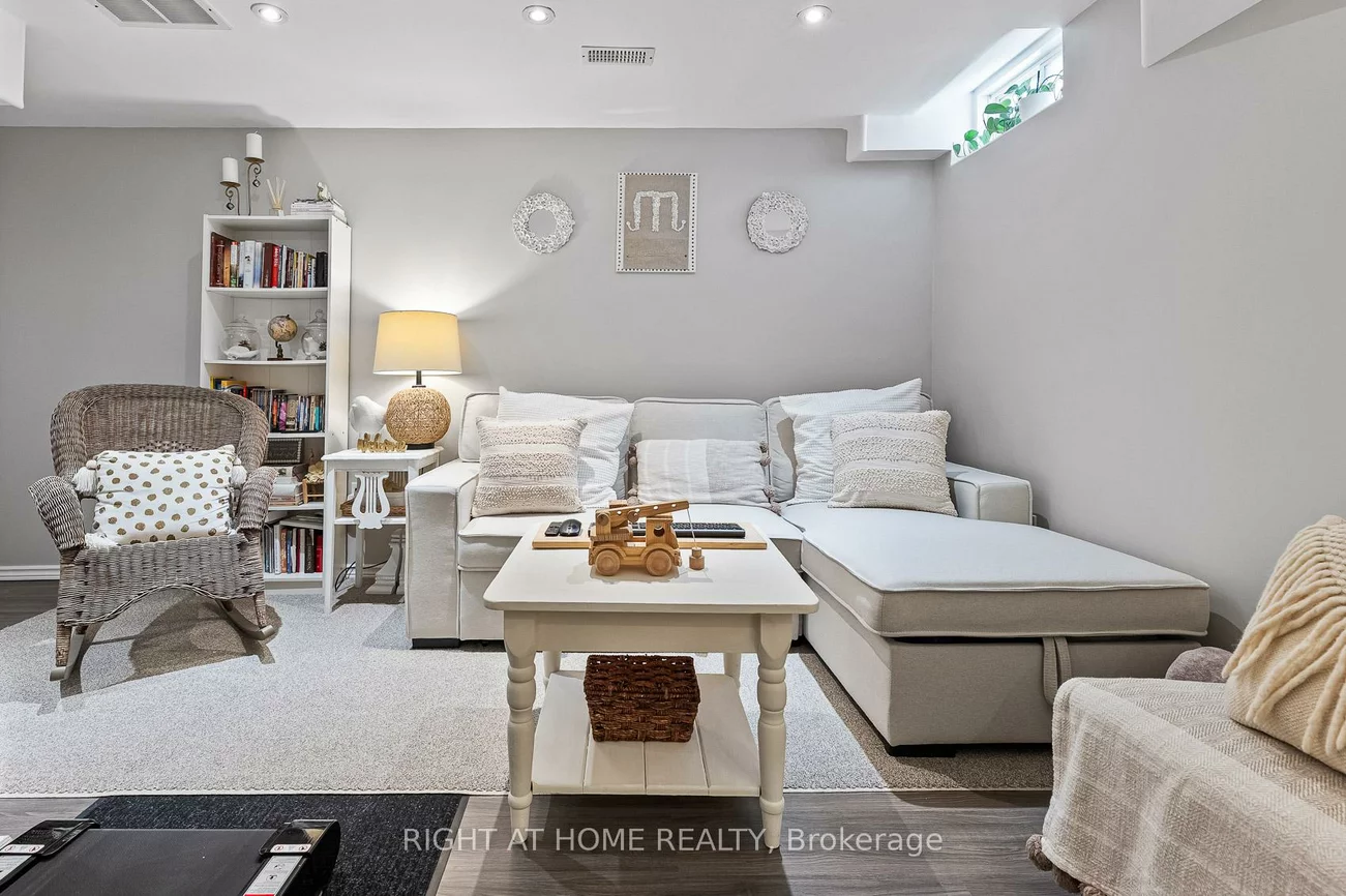 430, Mapleview, Painswick South, Barrie