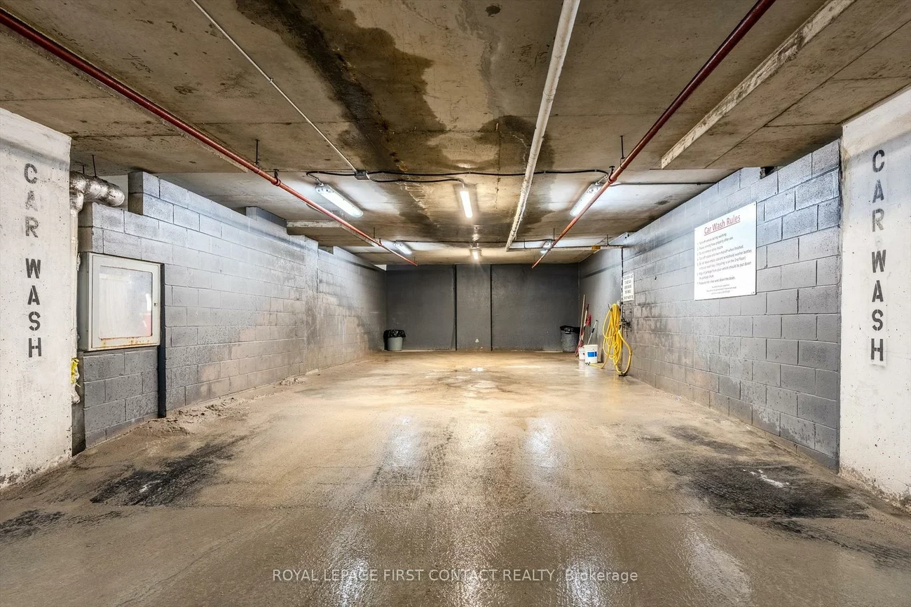 140, Dunlop, City Centre, Barrie