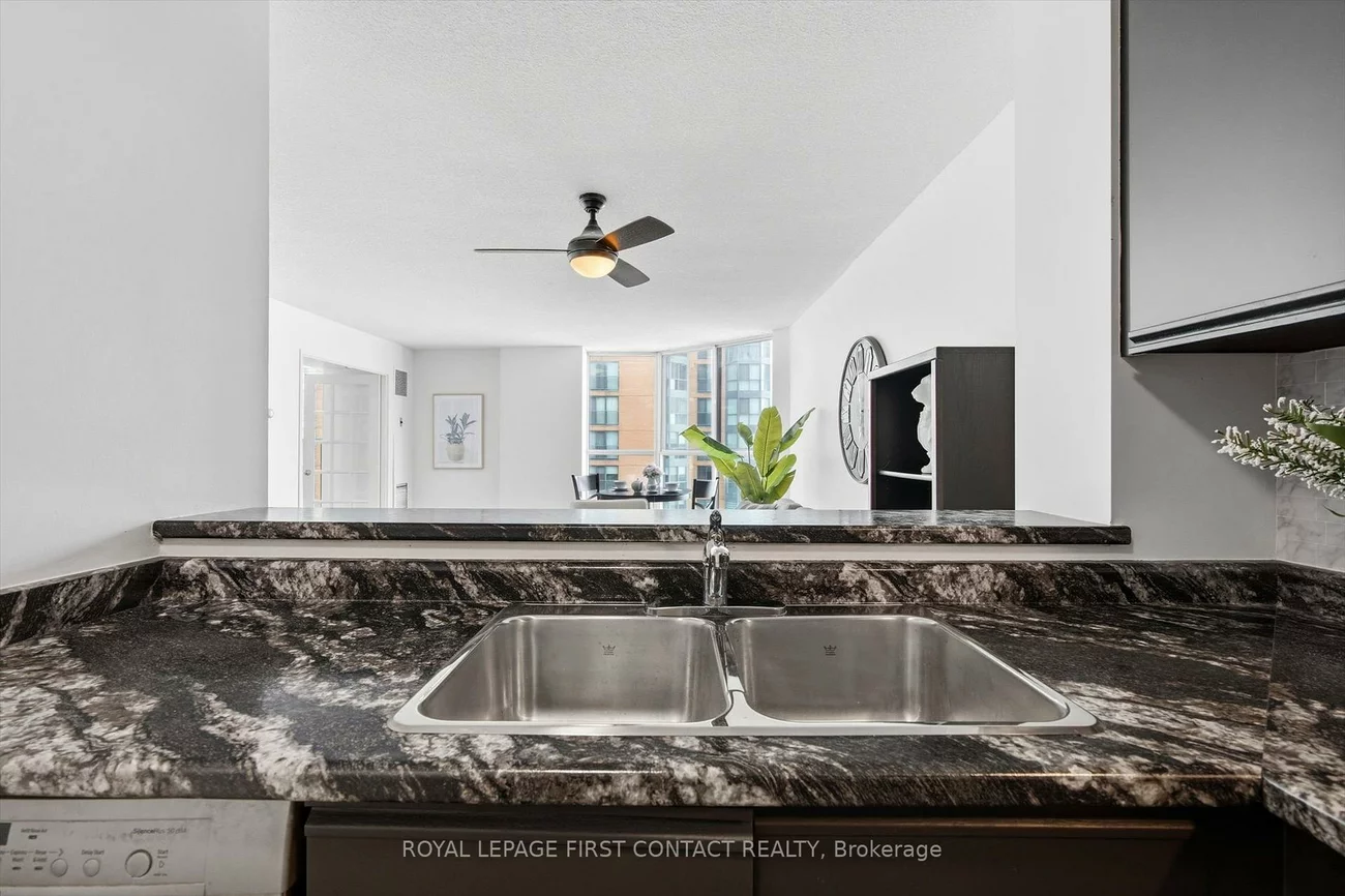 140, Dunlop, City Centre, Barrie