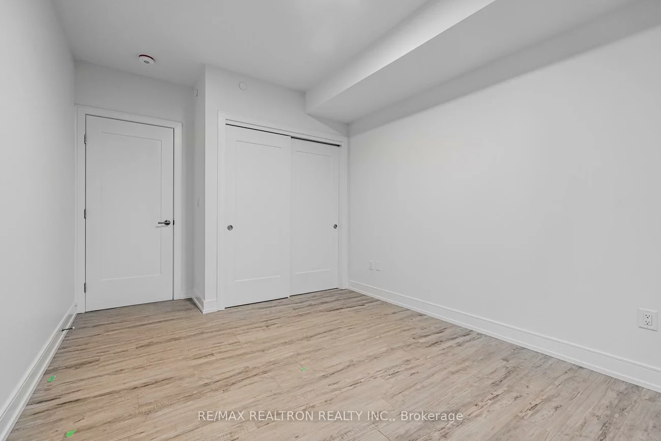 185, Dunlop, Lakeshore, Barrie