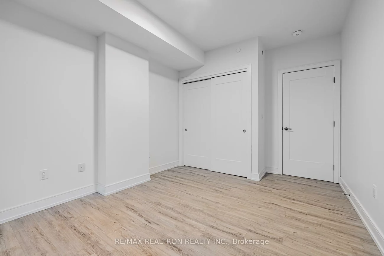 185, Dunlop, Lakeshore, Barrie