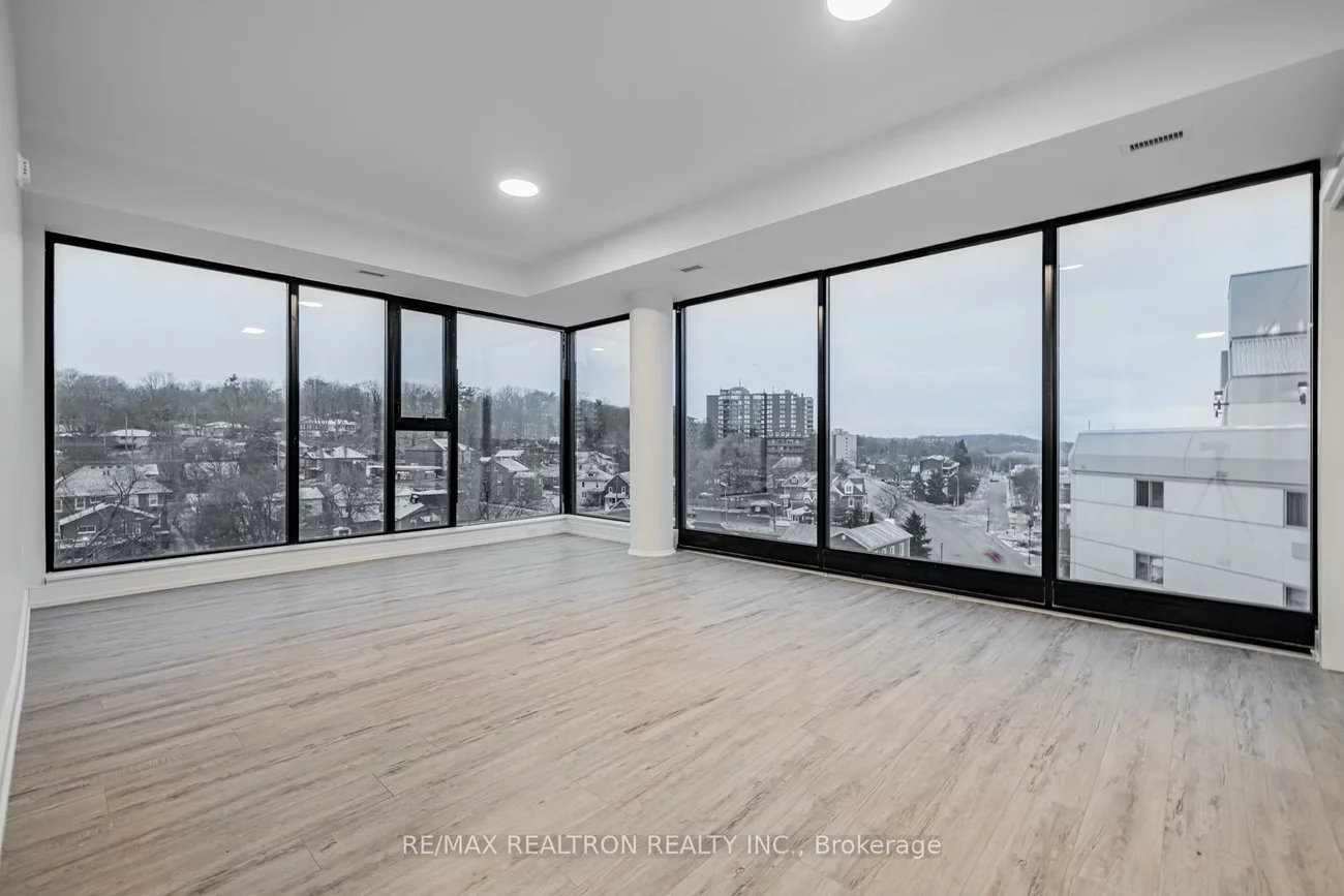 185, Dunlop, Lakeshore, Barrie