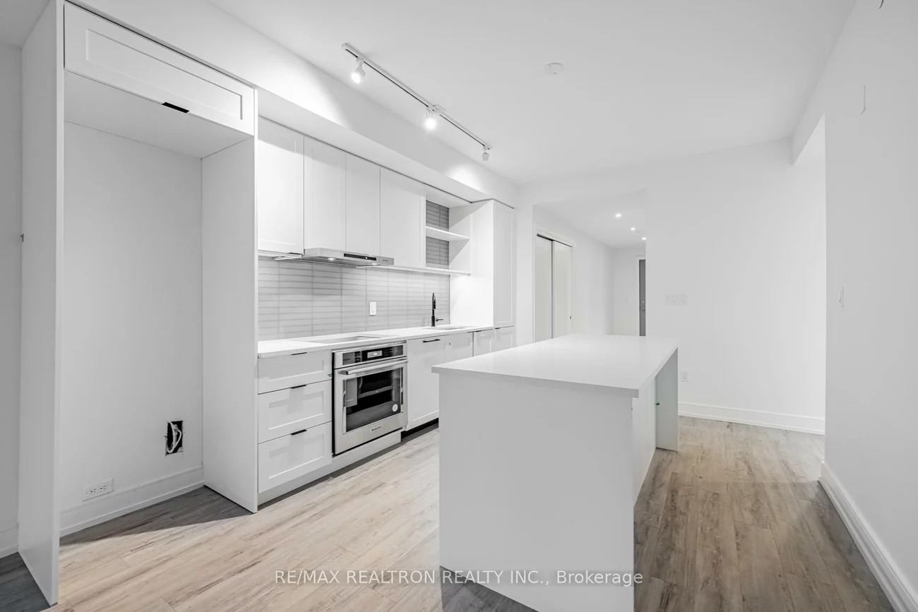 185, Dunlop, Lakeshore, Barrie