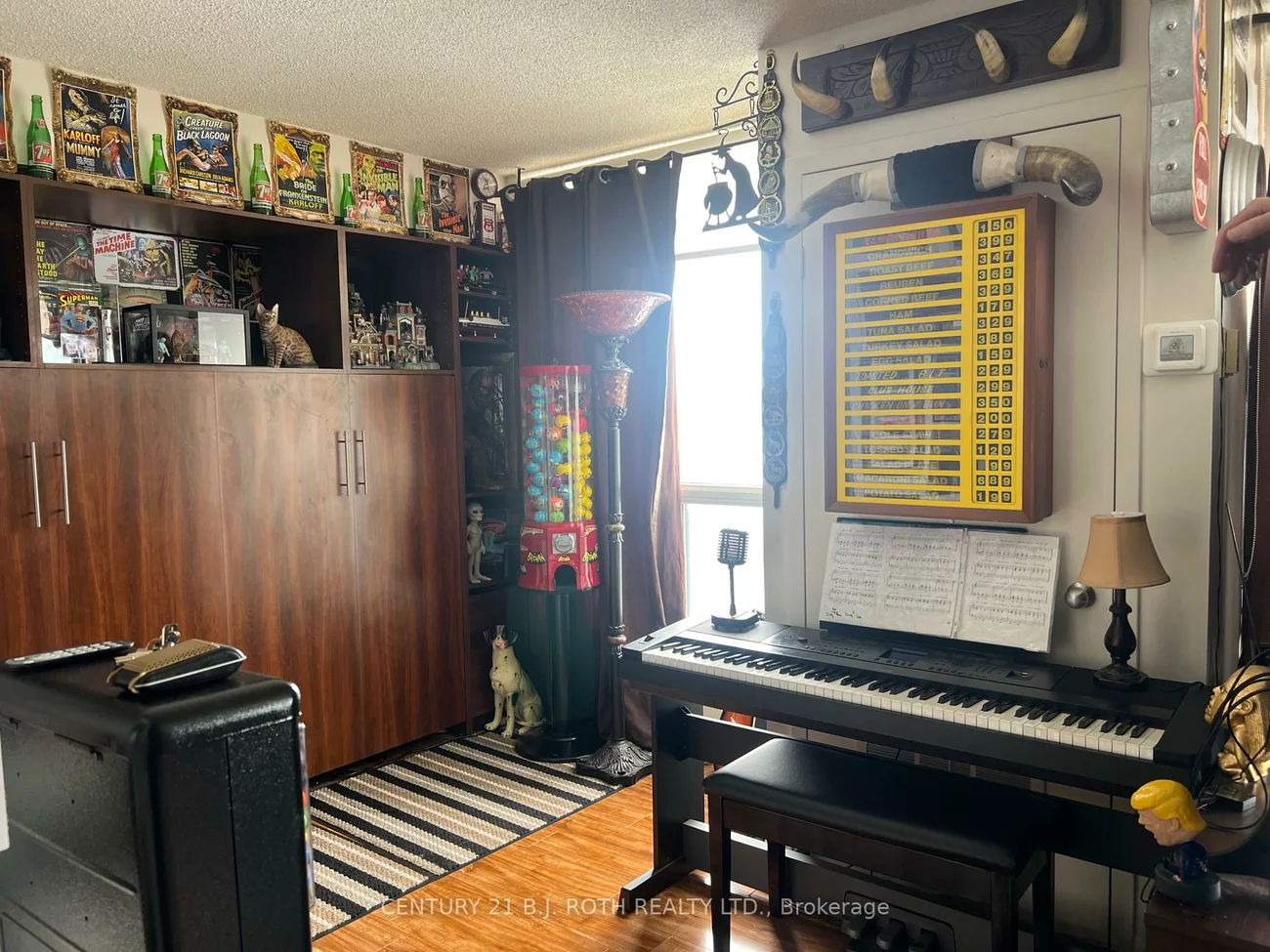 75, Ellen, City Centre, Barrie