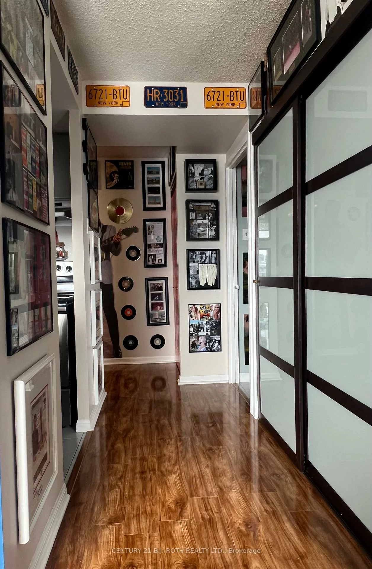 75, Ellen, City Centre, Barrie