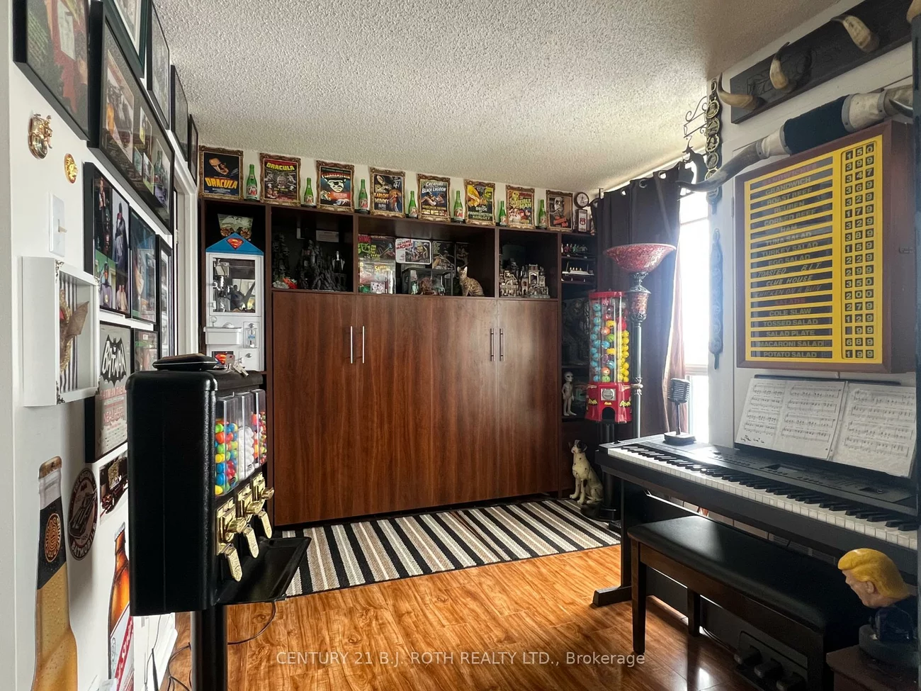 75, Ellen, City Centre, Barrie