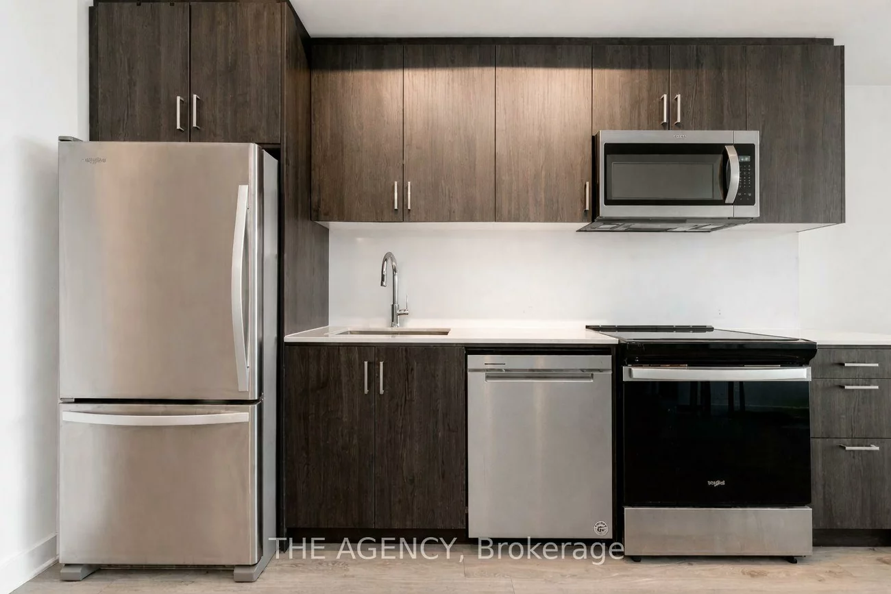 681, Yonge, Painswick South, Barrie