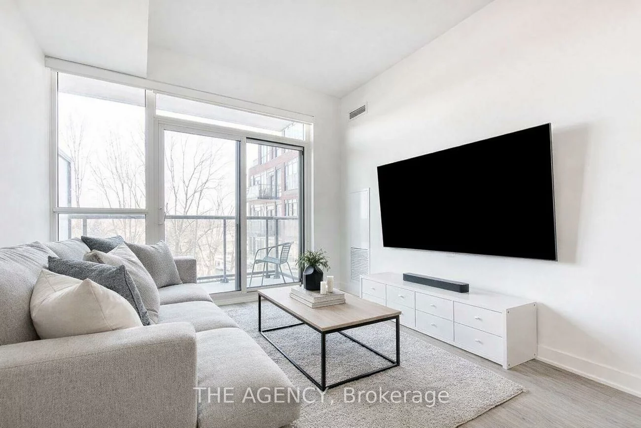 681, Yonge, Painswick South, Barrie