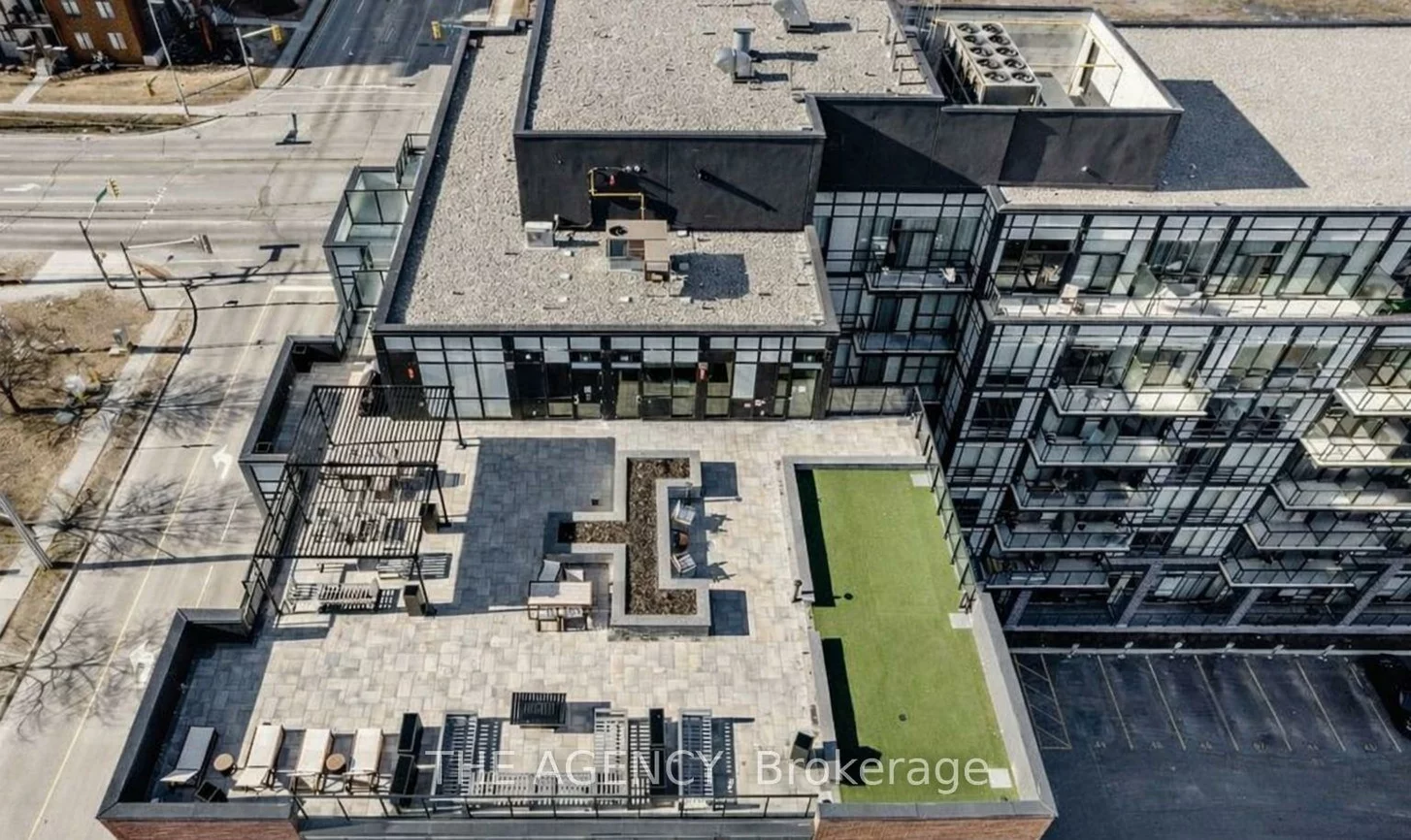 681, Yonge, Painswick South, Barrie