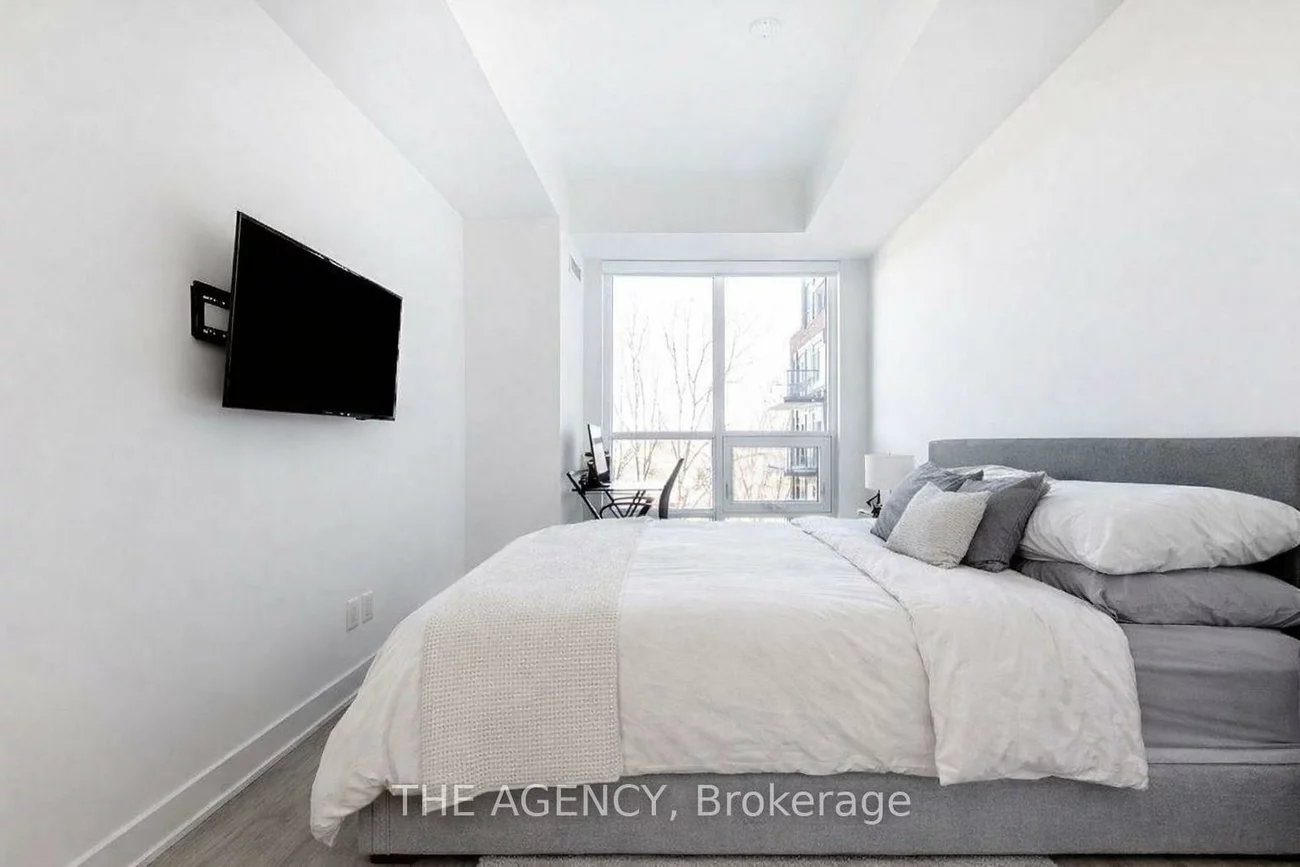 681, Yonge, Painswick South, Barrie