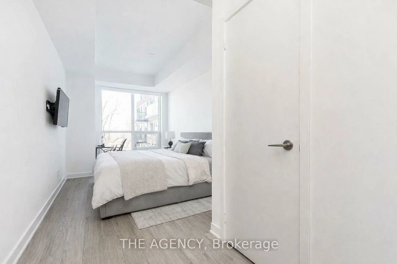 681, Yonge, Painswick South, Barrie