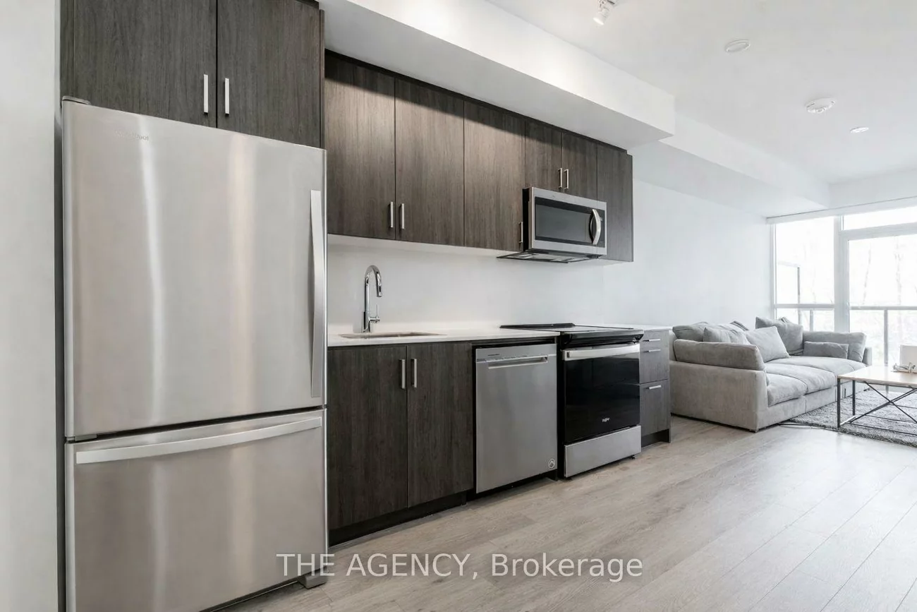 681, Yonge, Painswick South, Barrie