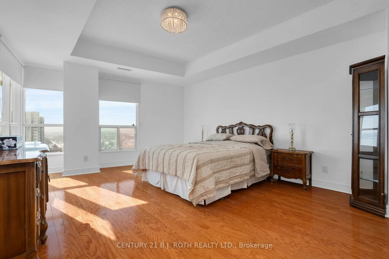 2, Toronto, City Centre, Barrie