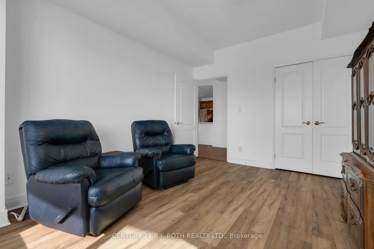 2, Toronto, City Centre, Barrie