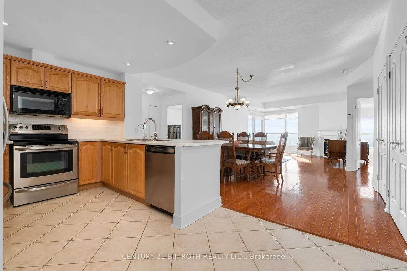 2, Toronto, City Centre, Barrie