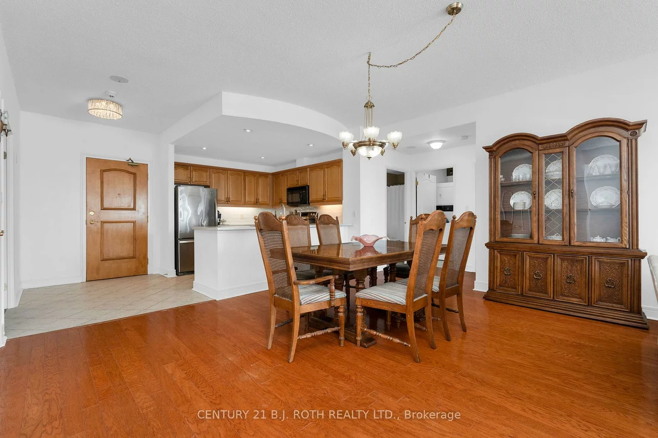 2, Toronto, City Centre, Barrie