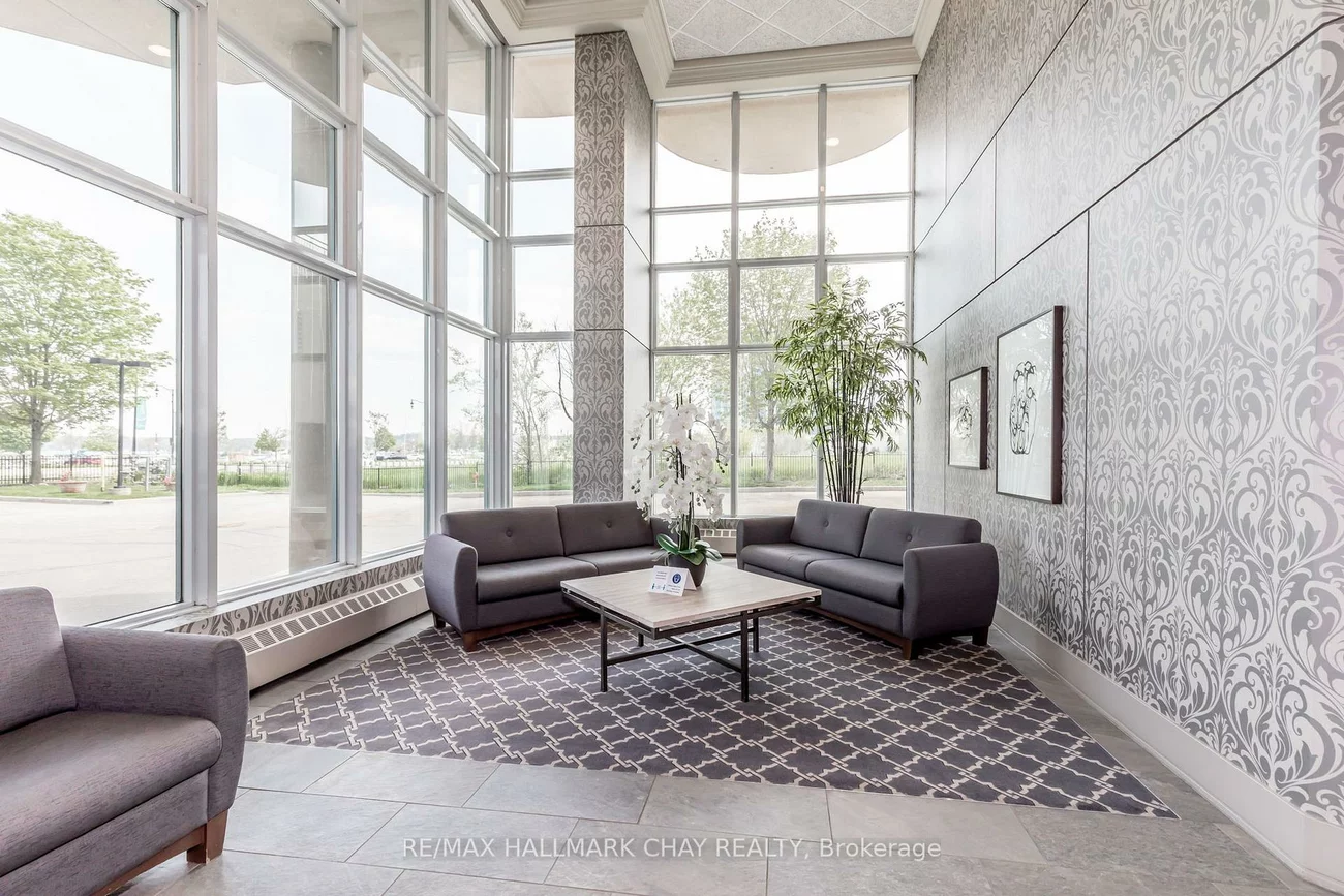 2, Toronto, City Centre, Barrie