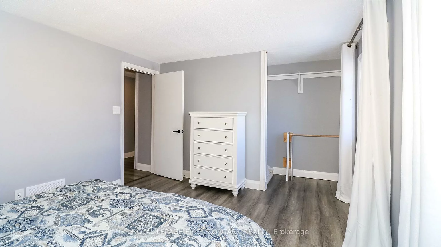 261, Rose, Wellington, Barrie