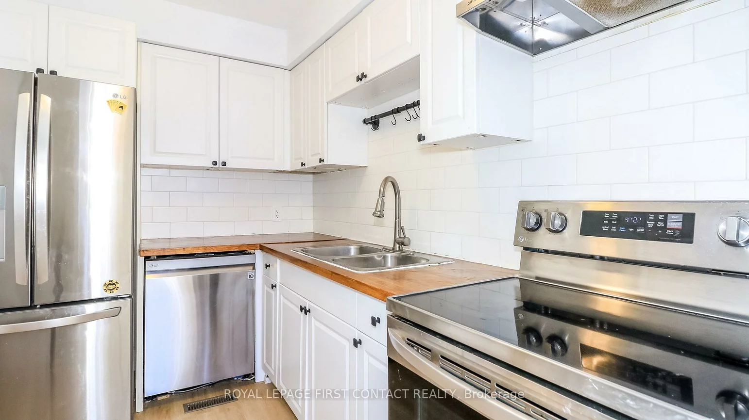 261, Rose, Wellington, Barrie