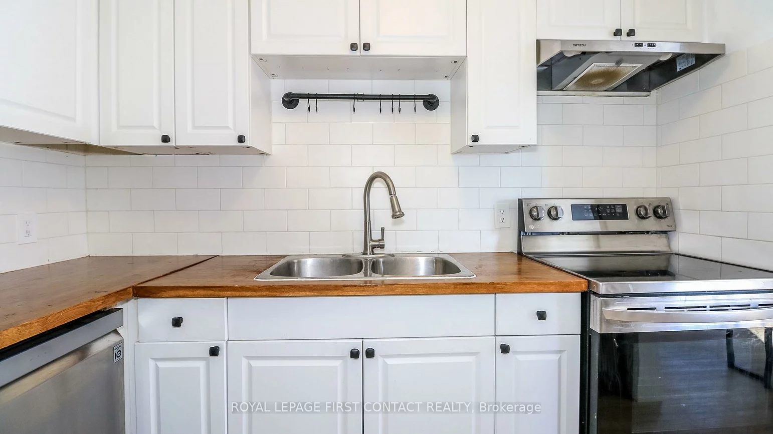 261, Rose, Wellington, Barrie