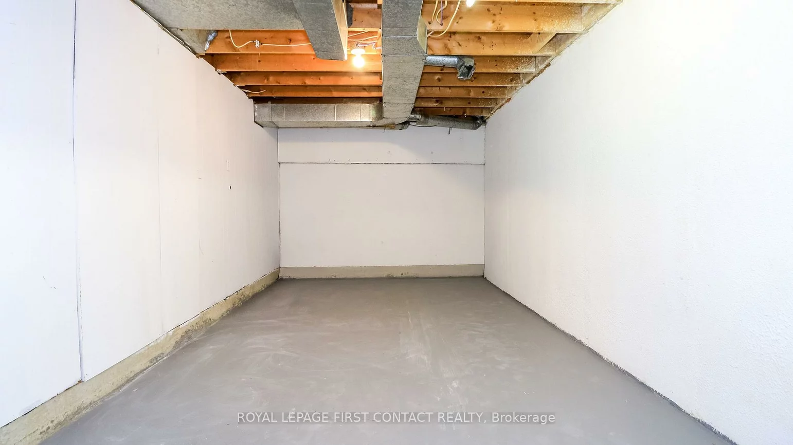 261, Rose, Wellington, Barrie