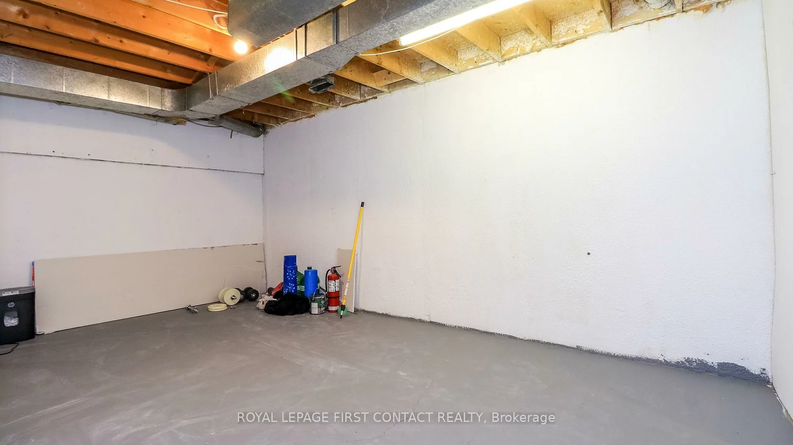 261, Rose, Wellington, Barrie