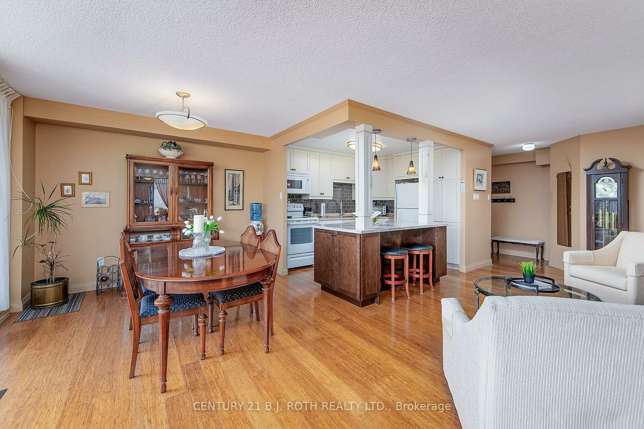 181, Collier, North Shore, Barrie