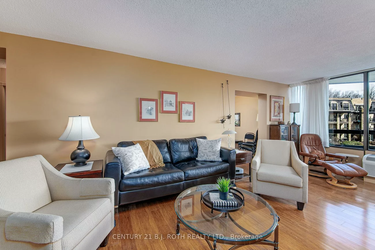 181, Collier, North Shore, Barrie