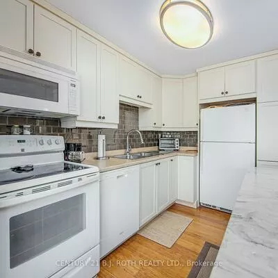 181, Collier, North Shore, Barrie