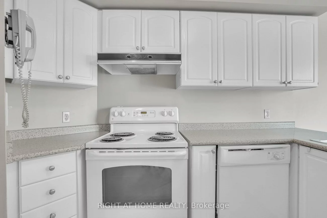 140, Dunlop, City Centre, Barrie