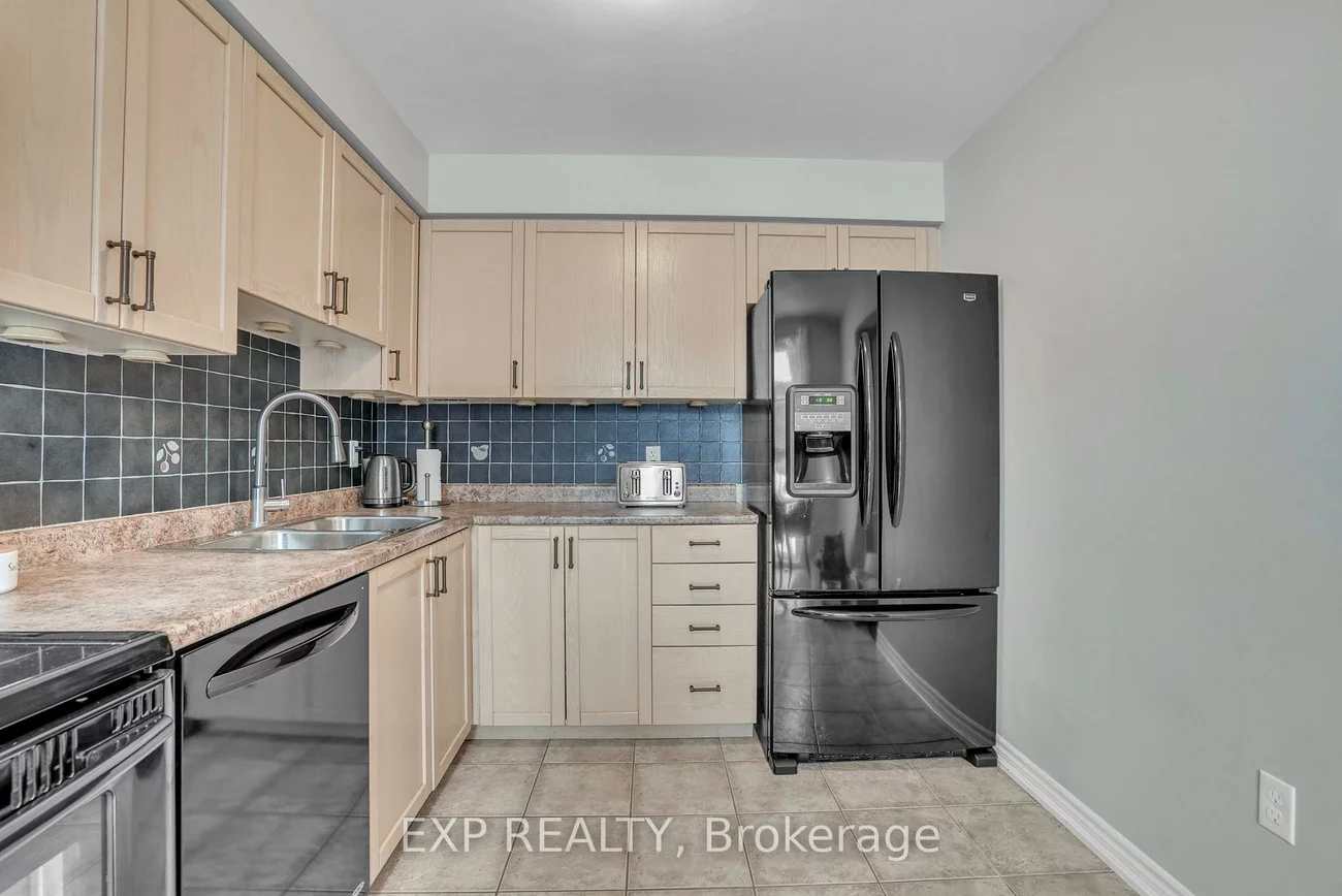 141, Sydenham Wells, Georgian Drive, Barrie