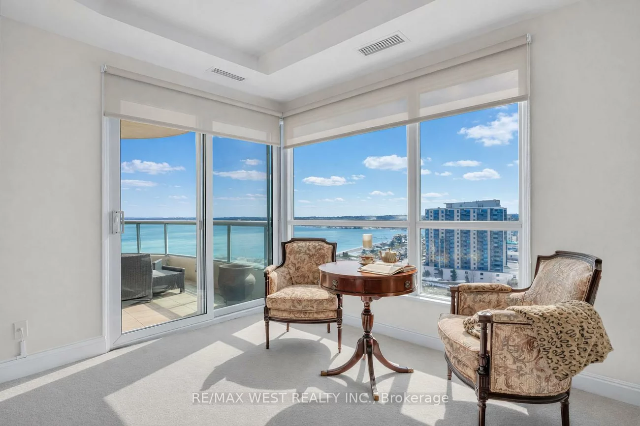 2, Toronto, City Centre, Barrie