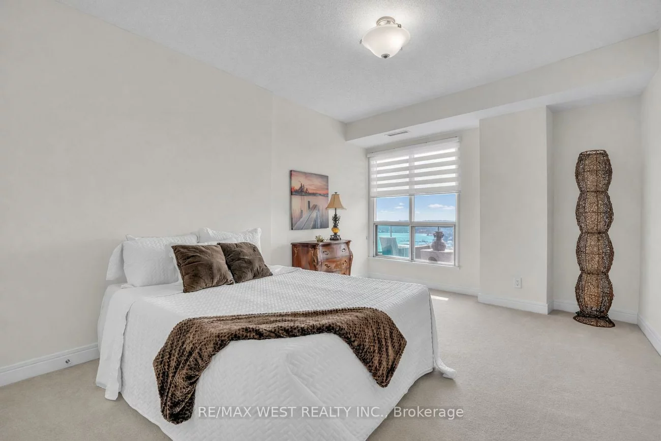 2, Toronto, City Centre, Barrie