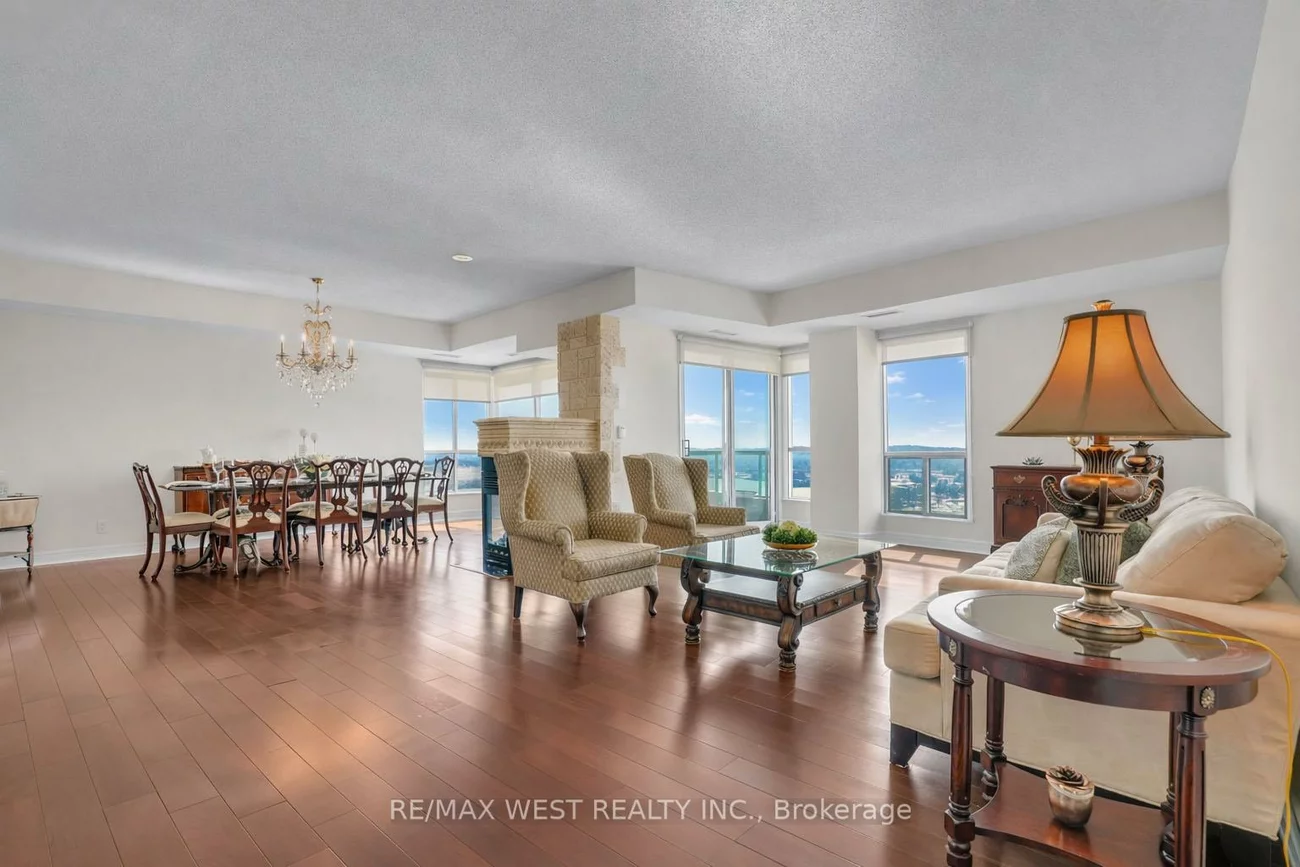 2, Toronto, City Centre, Barrie