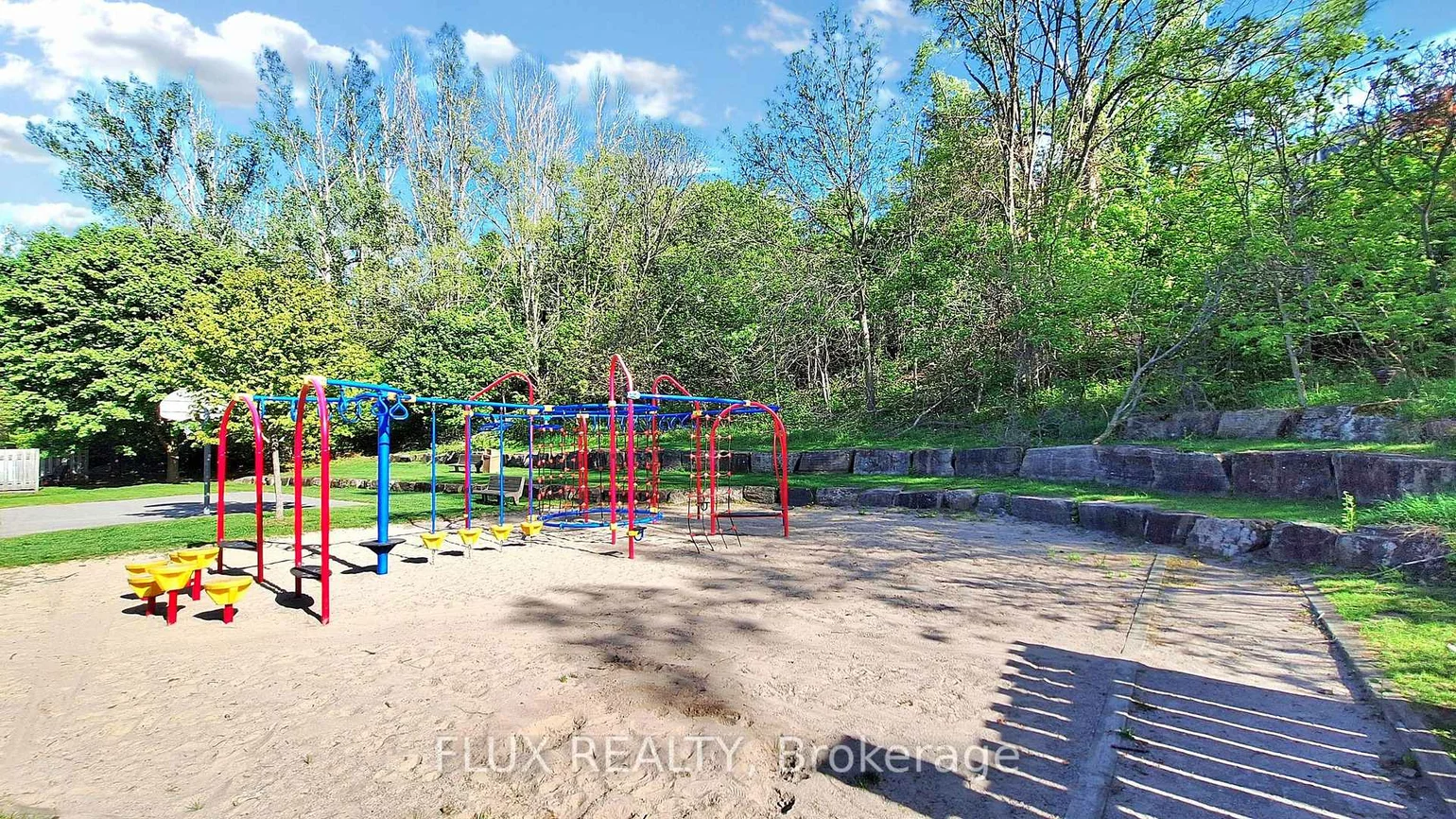 52, Adelaide, Allandale, Barrie