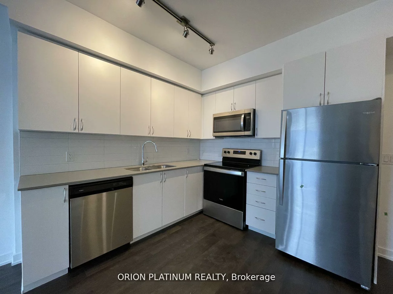 56, Lakeside, Little Lake, Barrie