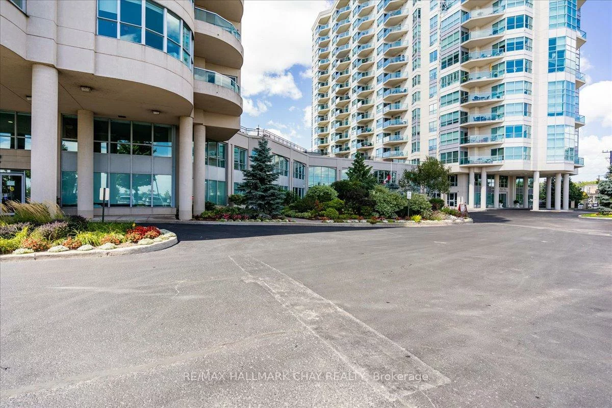 2, Toronto, City Centre, Barrie