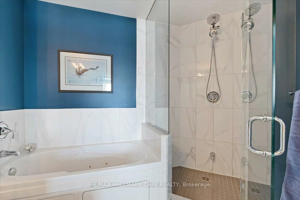 2, Toronto, City Centre, Barrie