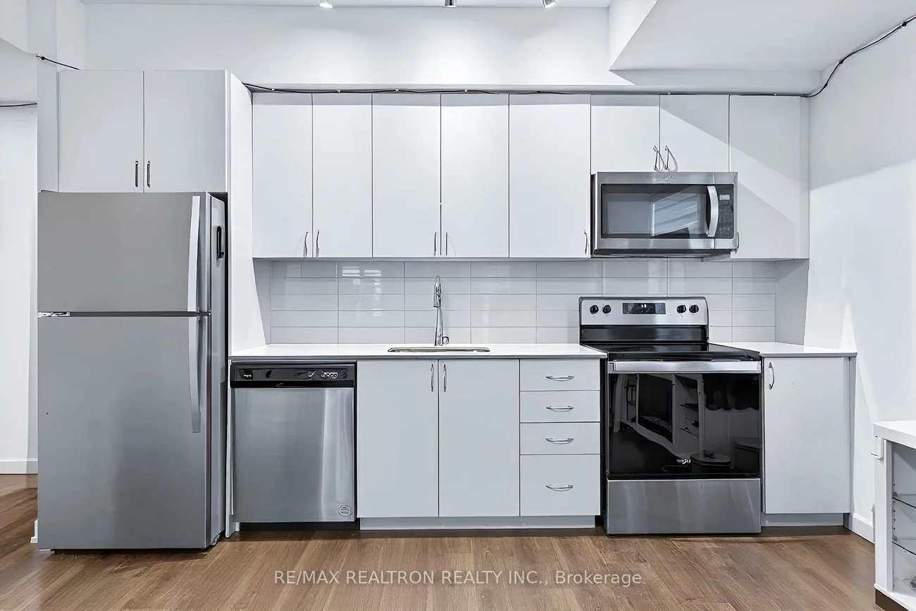 56, Lakeside, Little Lake, Barrie