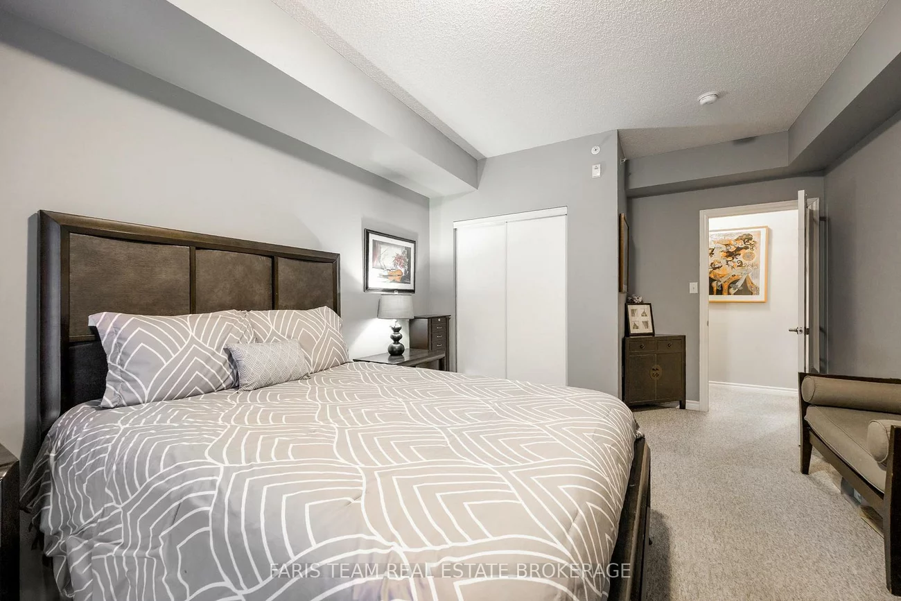 100, Dean, Painswick South, Barrie