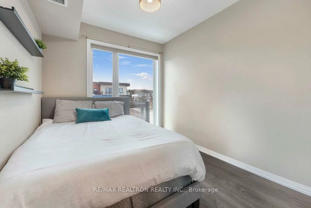 300, Essa, 400 West, Barrie