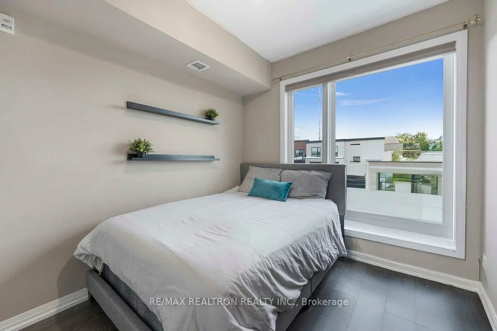 300, Essa, 400 West, Barrie