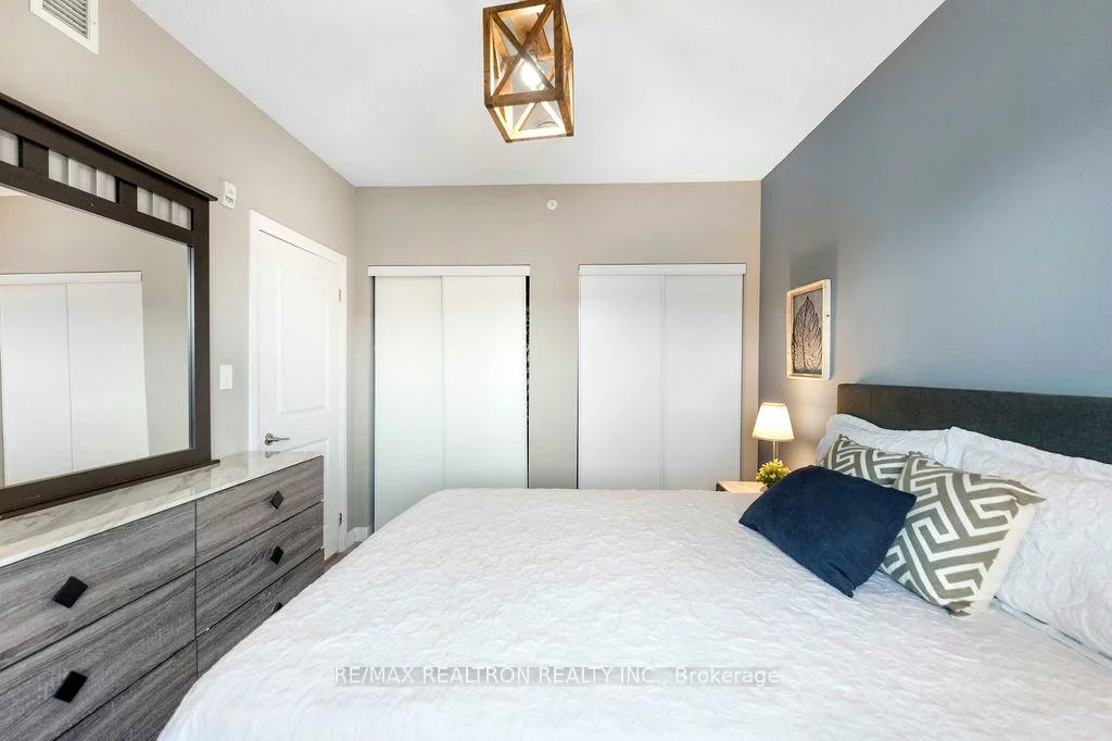 300, Essa, 400 West, Barrie