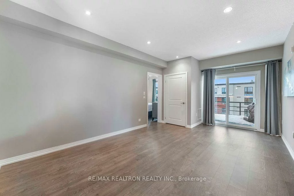 300, Essa, 400 West, Barrie