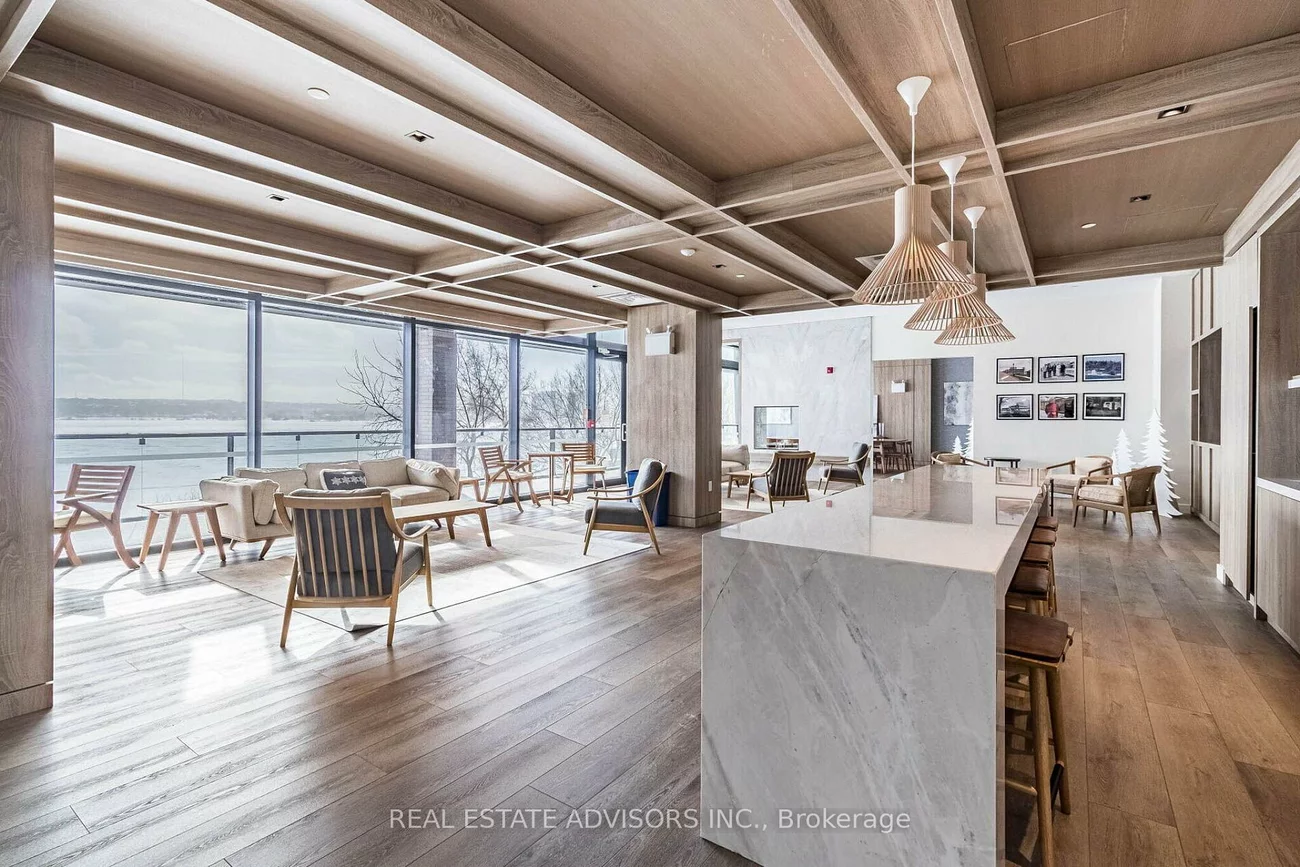 185, Dunlop, Lakeshore, Barrie