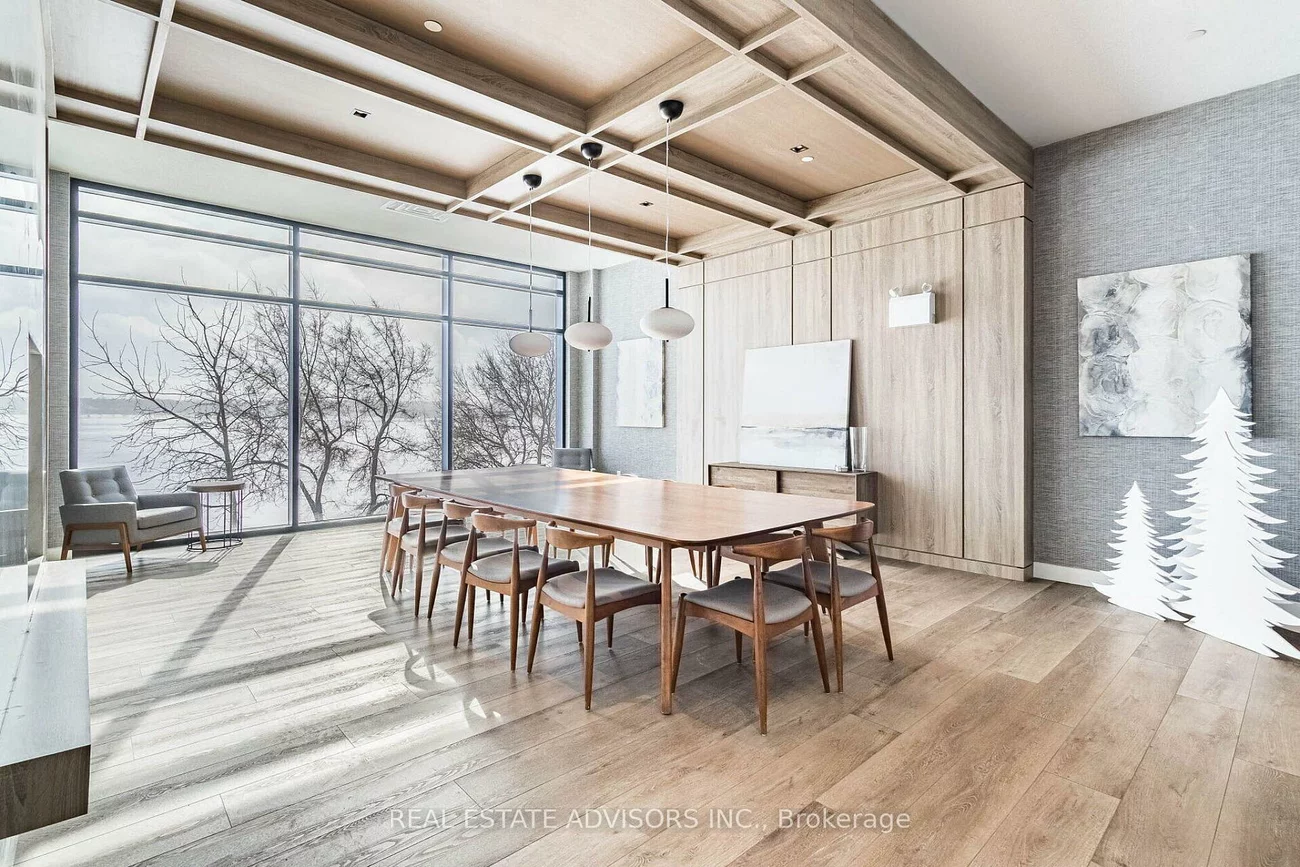 185, Dunlop, Lakeshore, Barrie