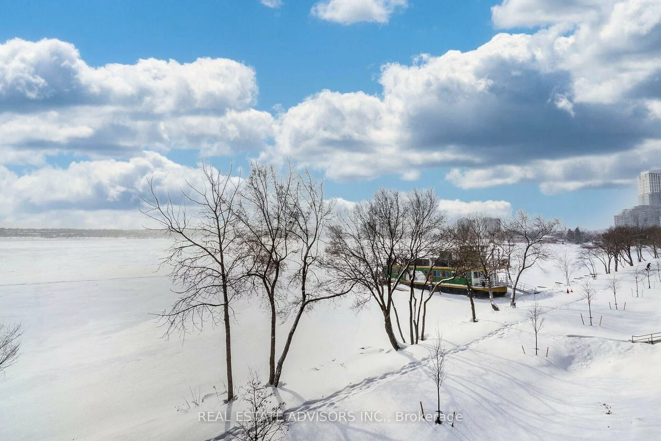 185, Dunlop, Lakeshore, Barrie