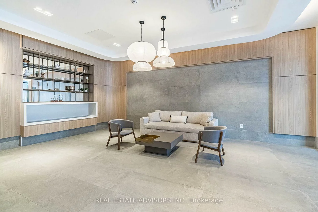 185, Dunlop, Lakeshore, Barrie