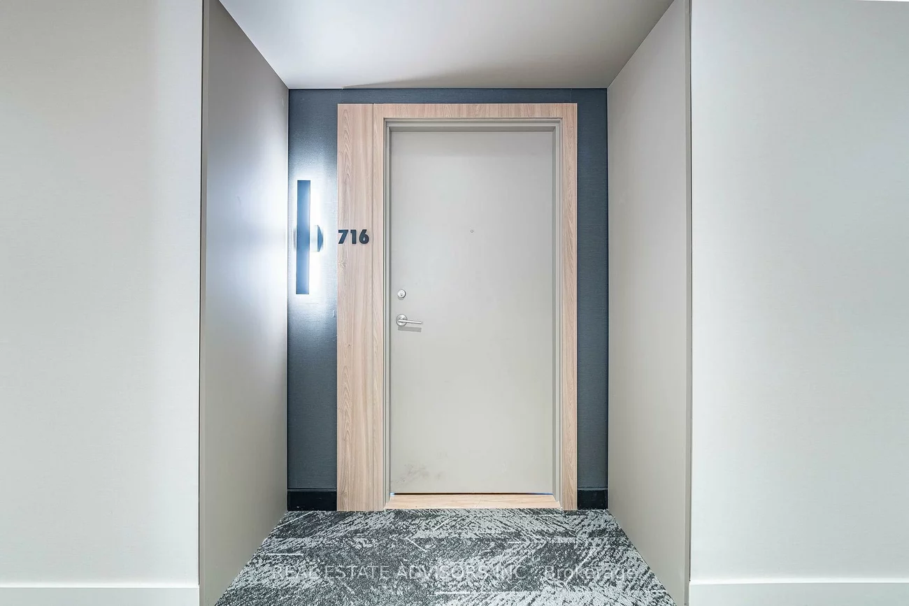 185, Dunlop, Lakeshore, Barrie