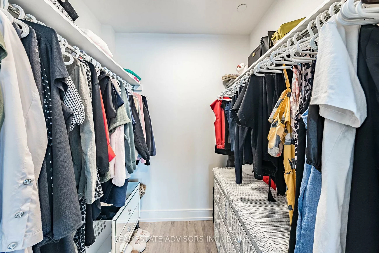 185, Dunlop, Lakeshore, Barrie